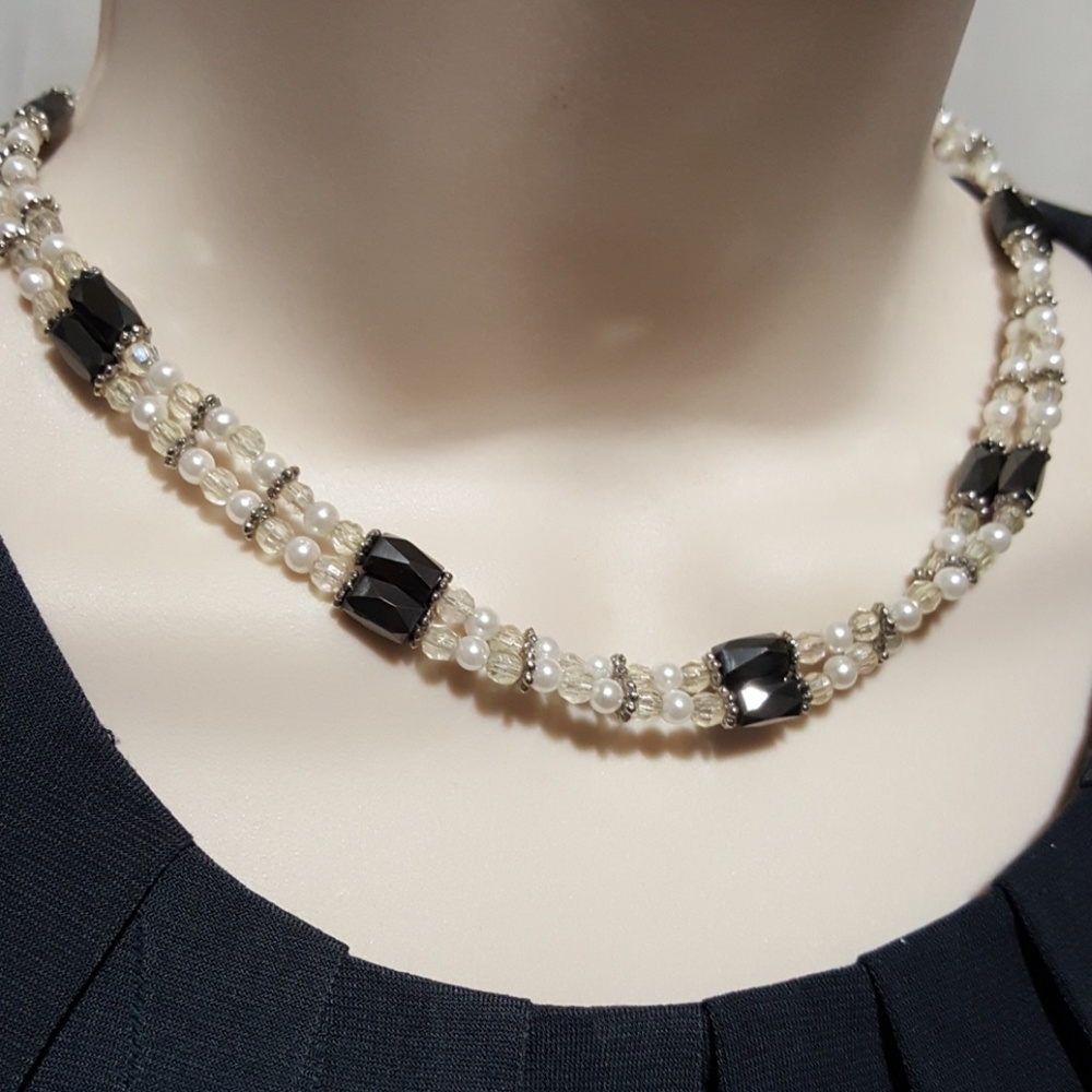 Pearl and grey hematite magnetic bracelet/necklace. - Picture 2 of 7